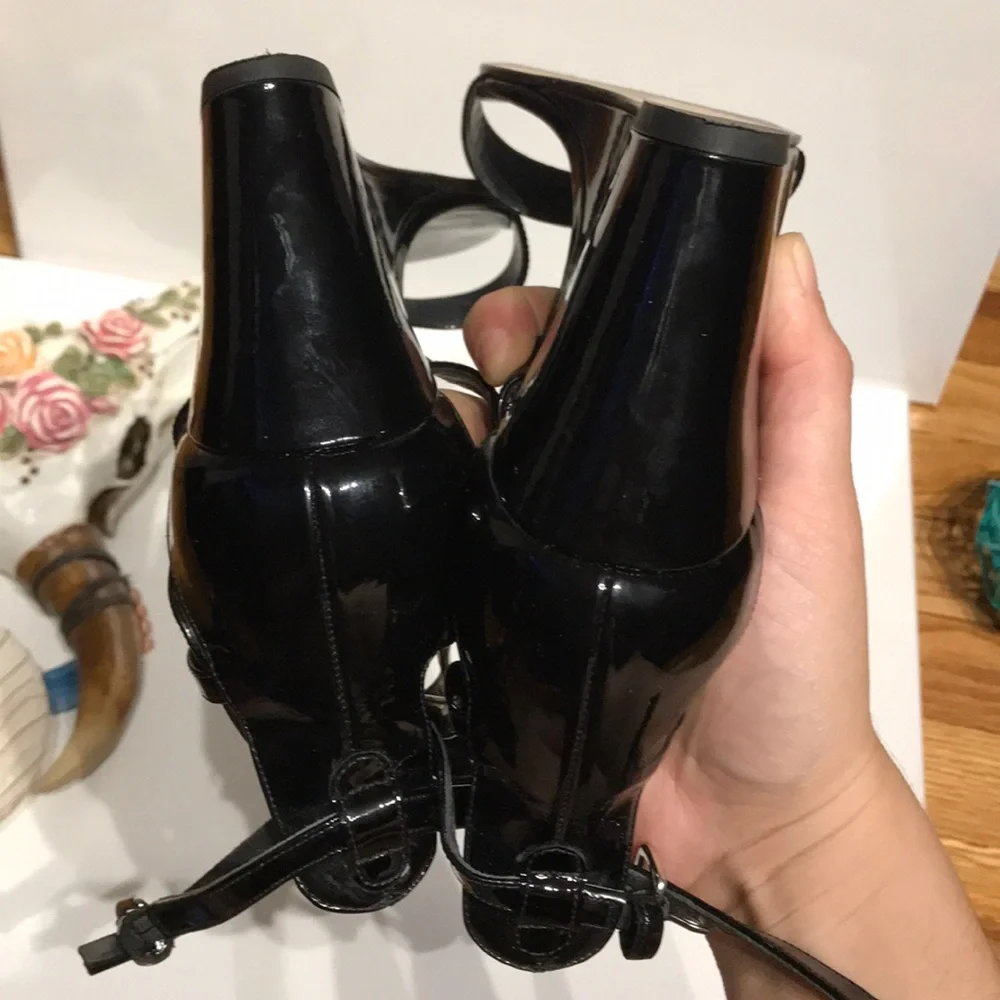 Stuart Weizmann Leather Glossy Sandals Crisscross Vintage Y2k Heels shiny 90s 8